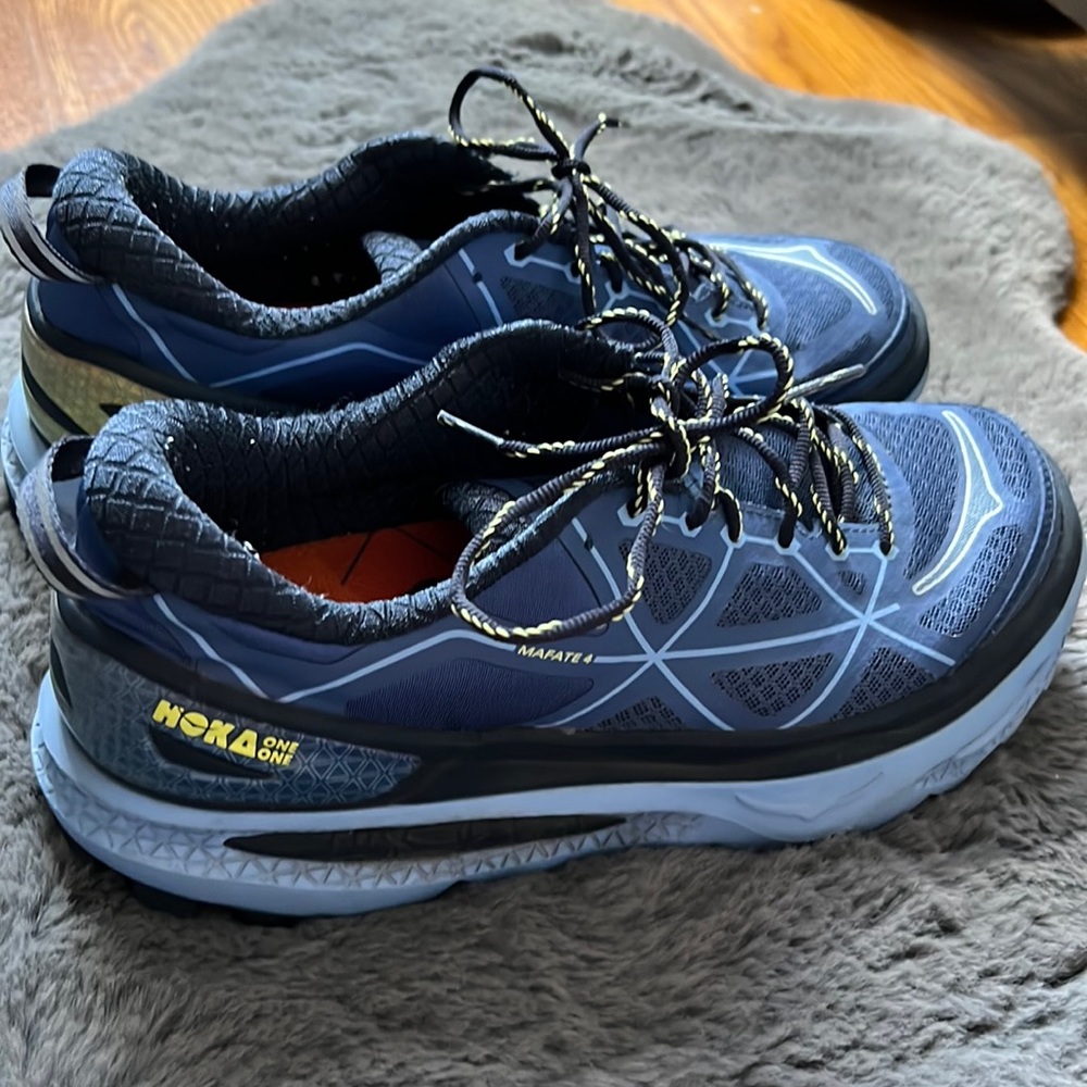 Hoka One One -size 9